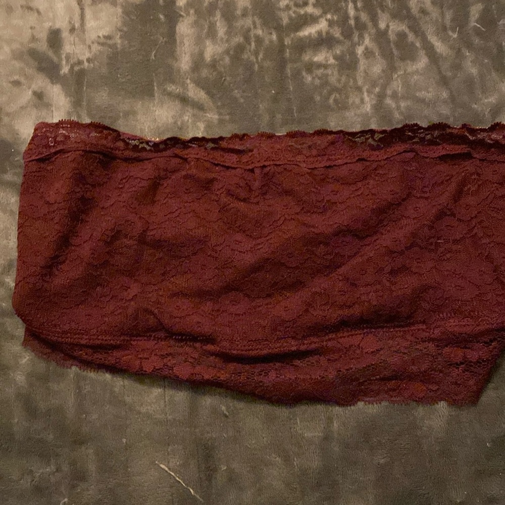 Strapless lace bra